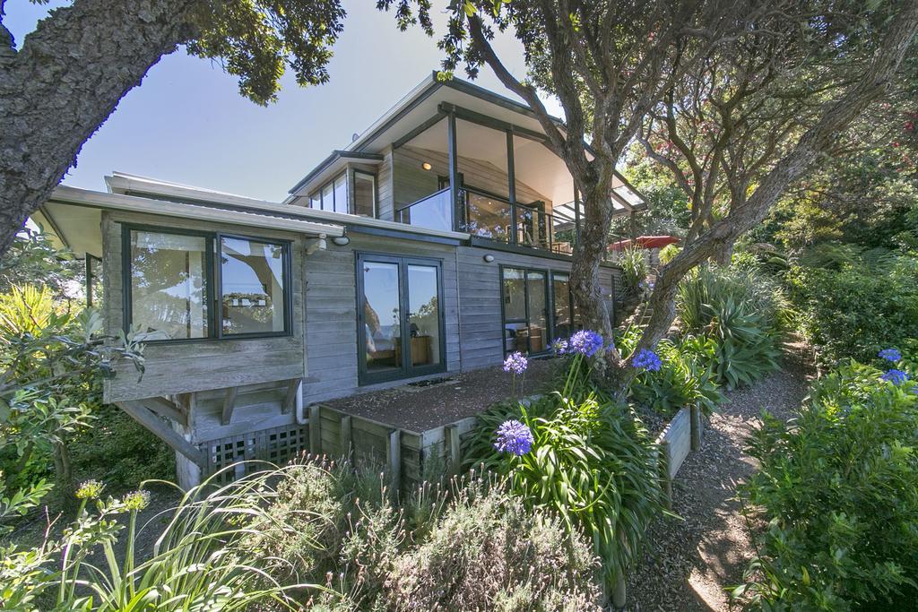 Beachfront Enclosure Bay - Waiheke Unlimited Oneroa Екстериор снимка