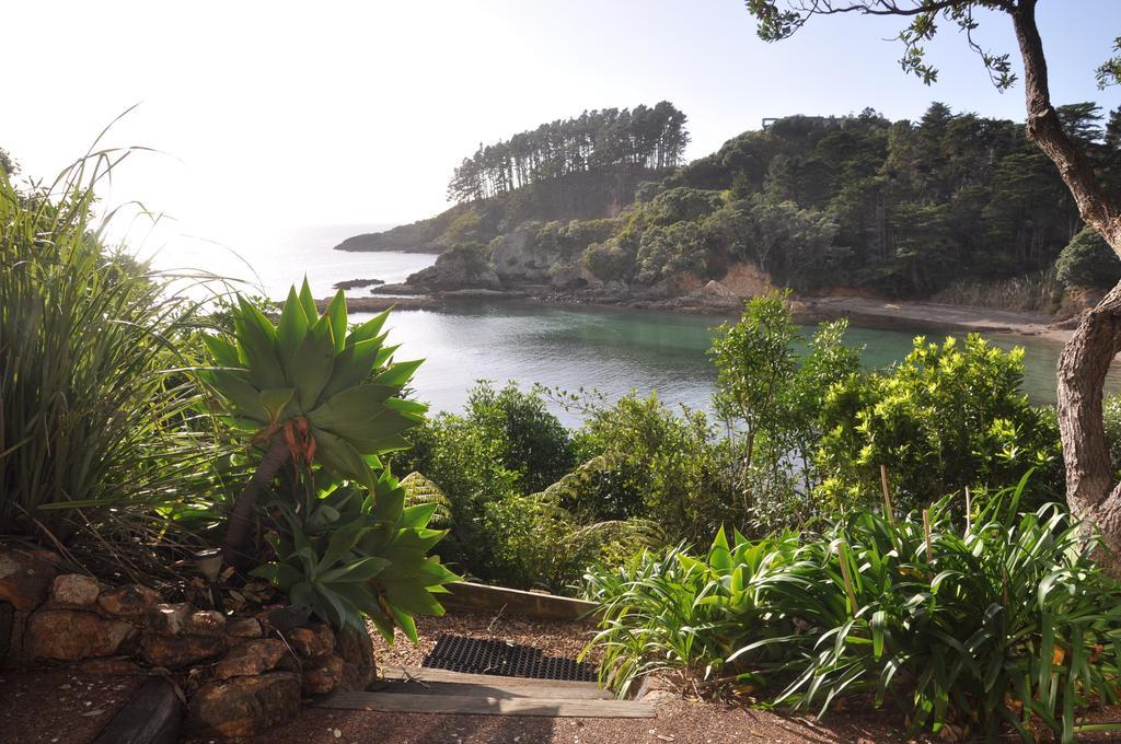 Beachfront Enclosure Bay - Waiheke Unlimited Oneroa Стая снимка
